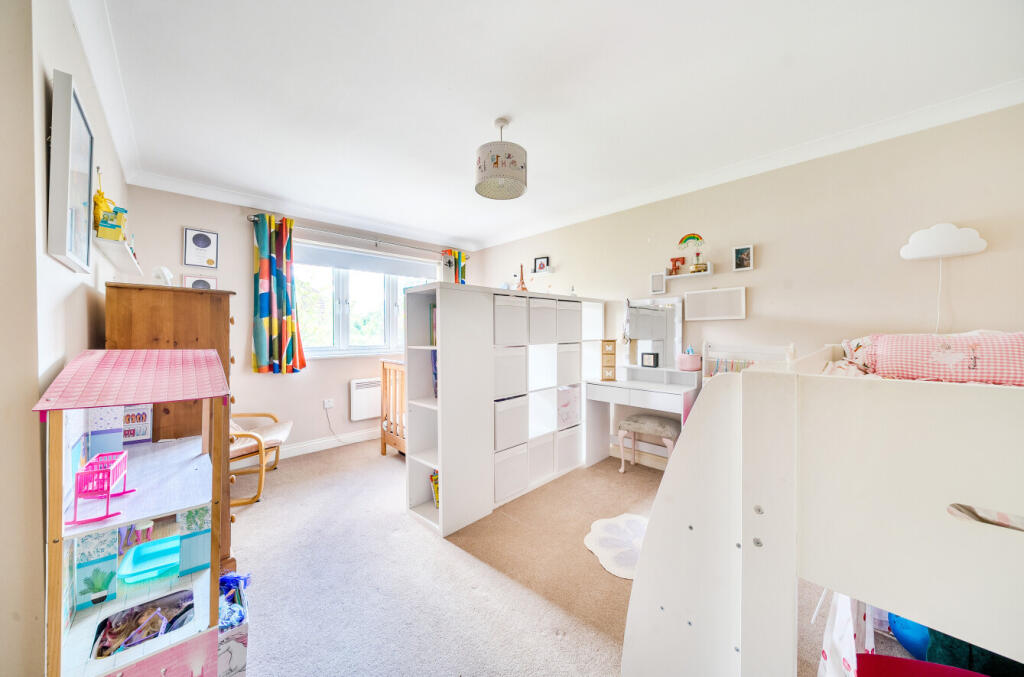 Apartment in Guildford - View 5
