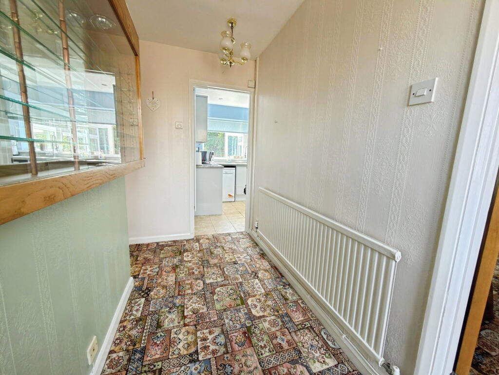 Butterslade Grove, Ynysforgan, Swansea photo 2