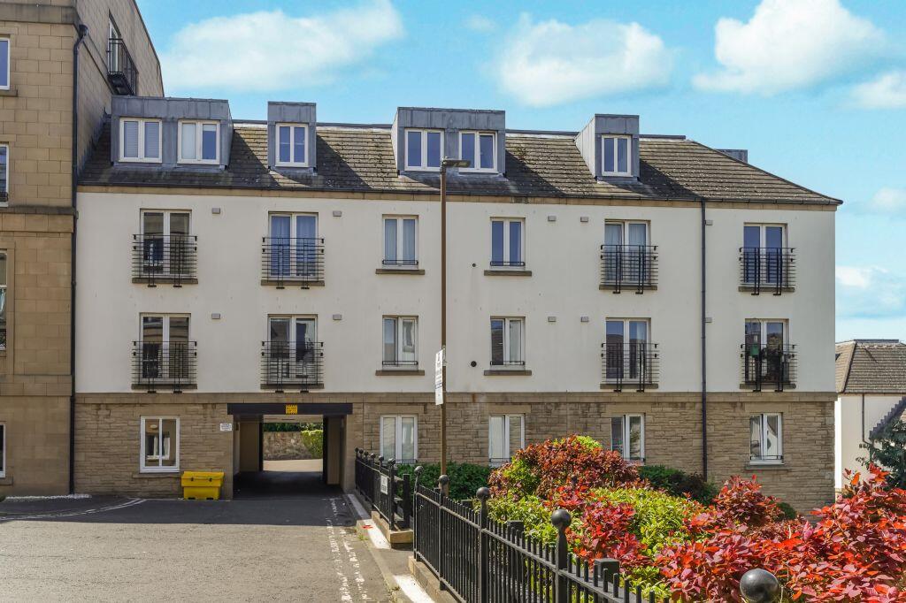 Main image of property: 10-9 Hopetoun Crescent, Edinburgh EH7 4AU