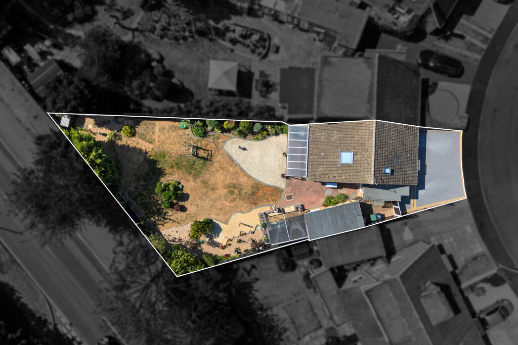House in Peterborough, Orton Longueville - View 3