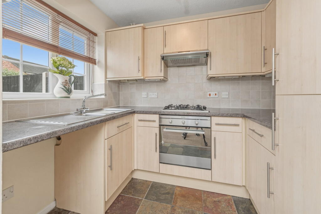 House in Leeds, West Yorkshire - View 3