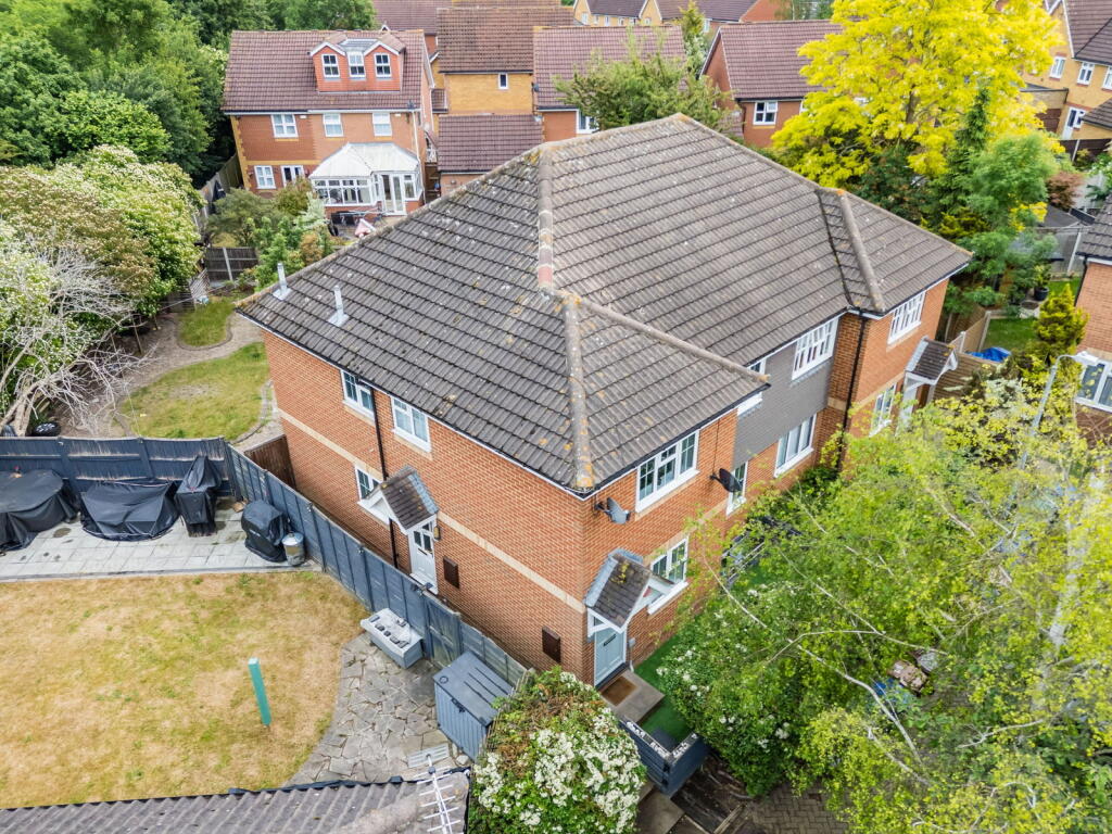 Main image of property: Dudley Close, Chafford Hundred, Grays, RM16 6PG