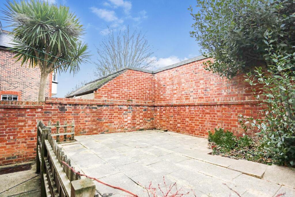 Apartment in Hove, Brighton and Hove - More