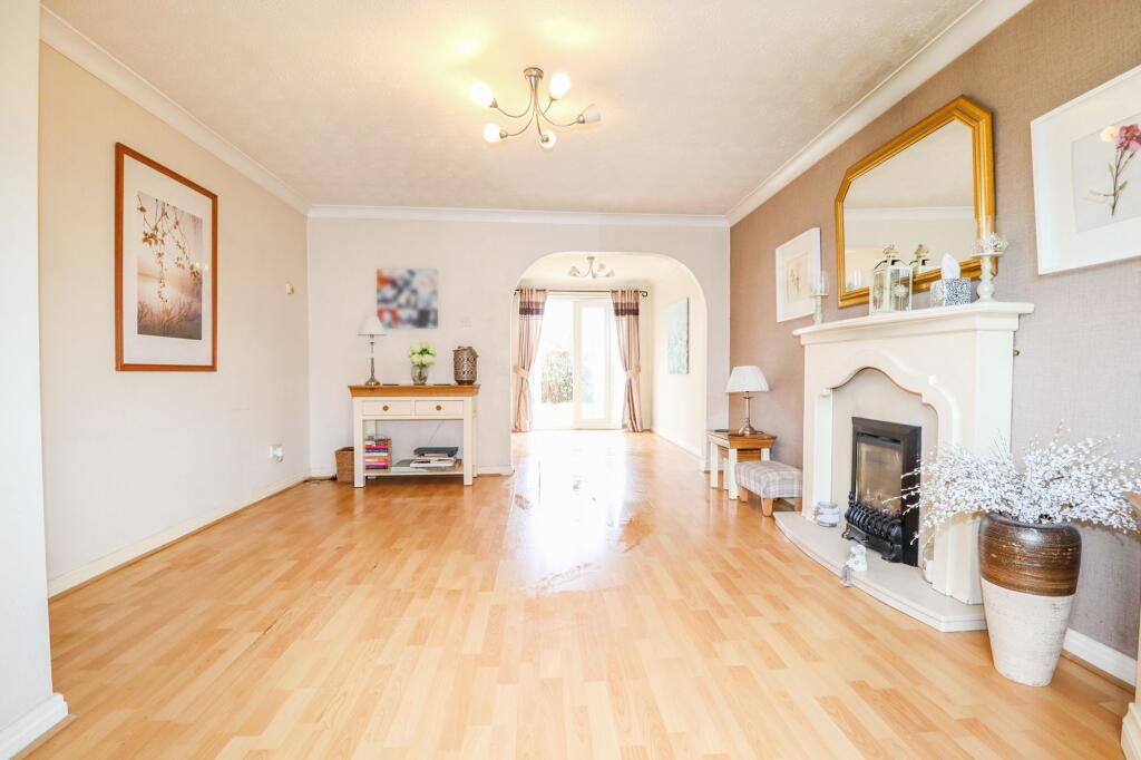 Kirkham Close, Warrington photo 5