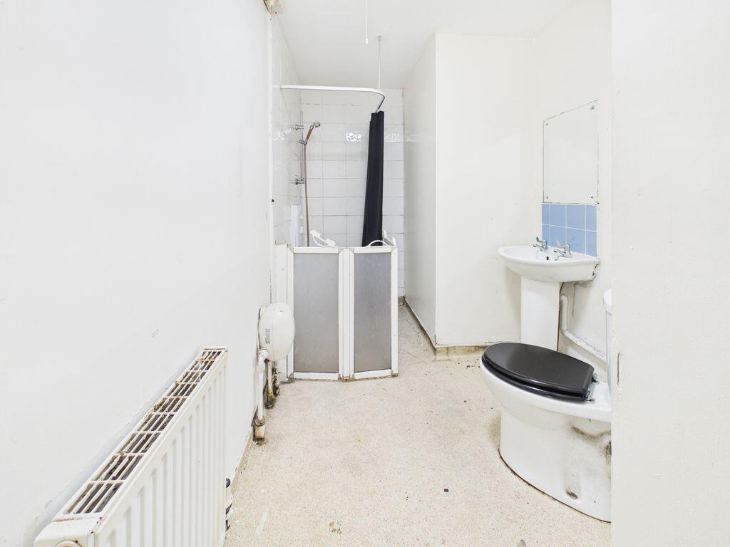Apartment in Redruth, Cornwall - View 5