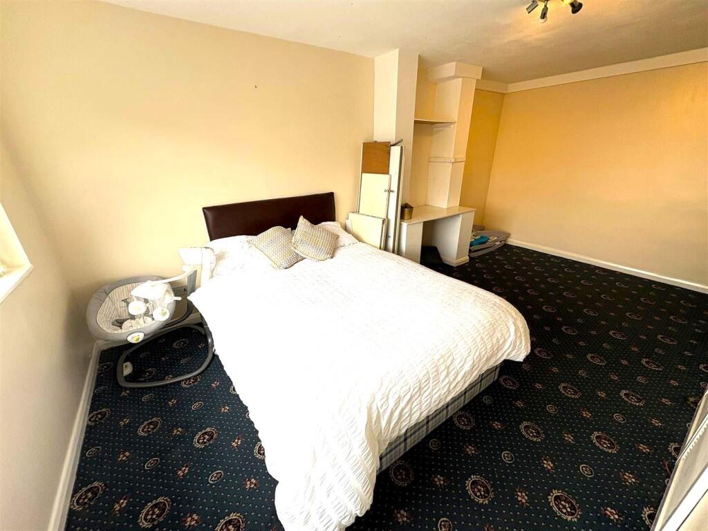 Additional image 10 of Poplar Avenue, Horton Bank Top, Bradford