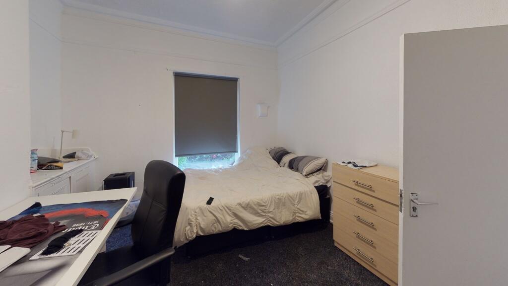 House in Leeds - View 5
