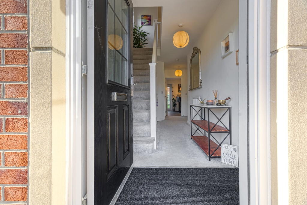 Quarry Close,Hooton,Cheshire,CH66 7PE photo 4