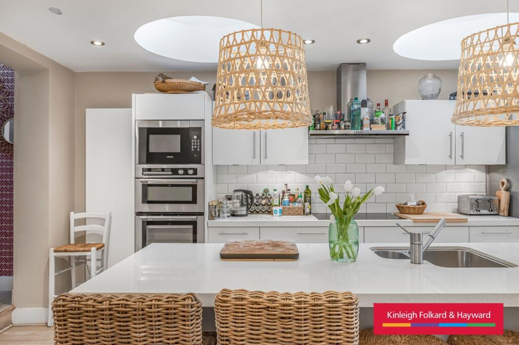 Main image of property: Elms Crescent, Clapham, London, SW4