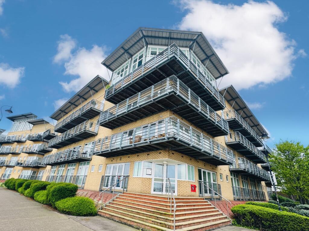 Main image of property: Portland Place, Greenhithe, Kent, DA9