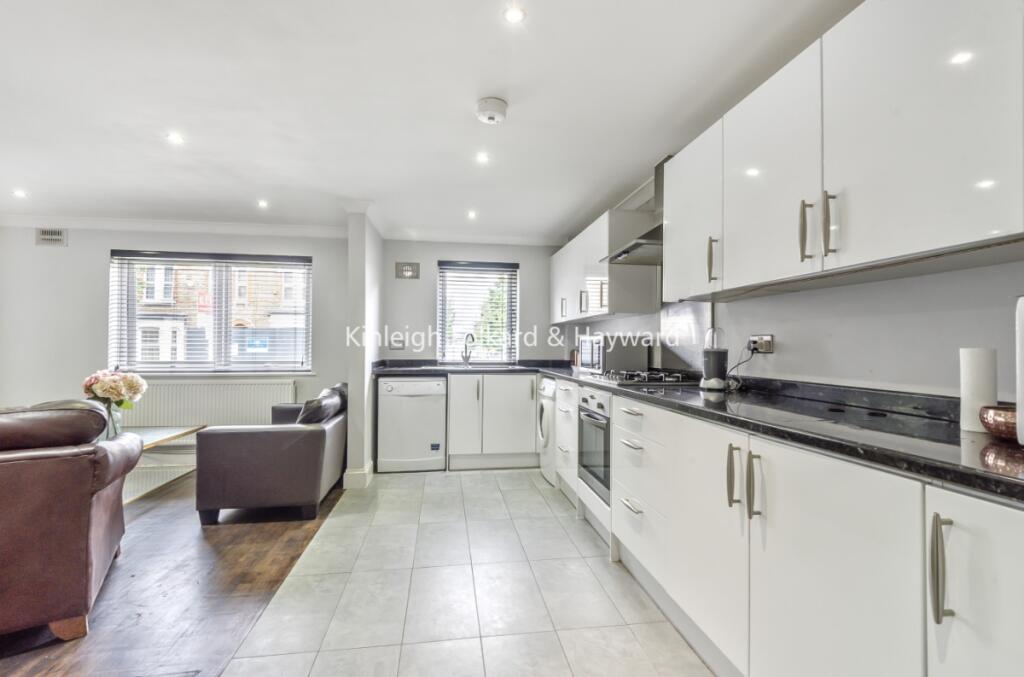 Apartment in London - View 2
