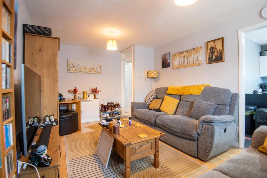 Apartment in Wellingborough, Burrow's Bush - View 4