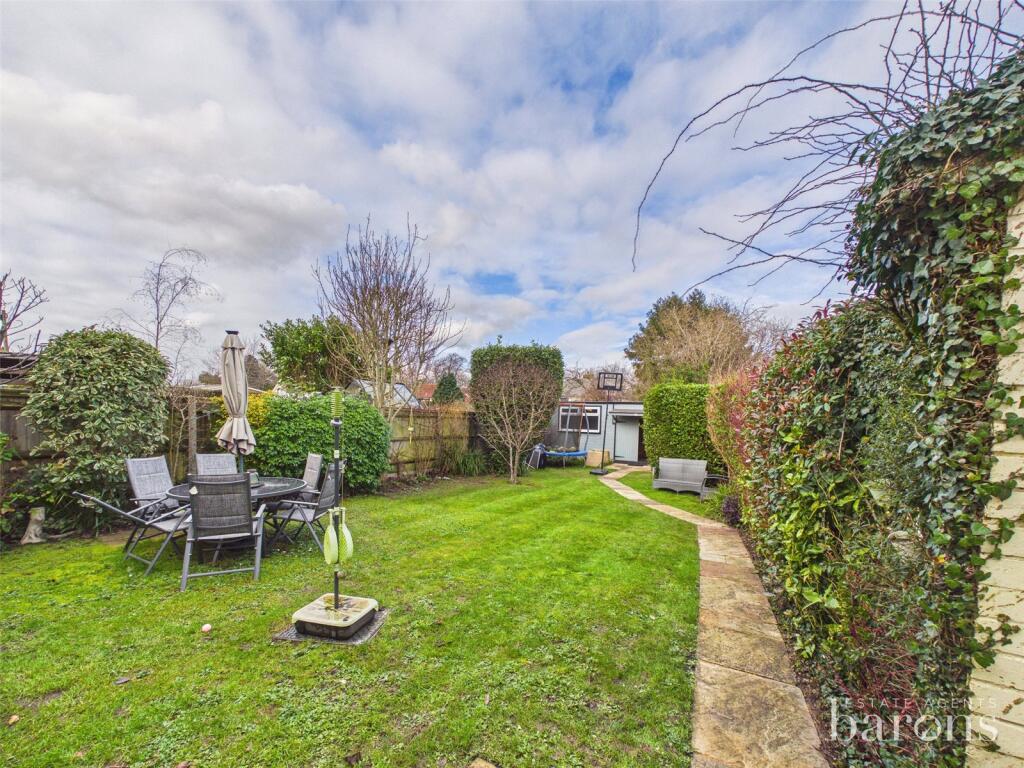 St. Peters Road, Basingstoke, Hampshire, RG22 photo 2