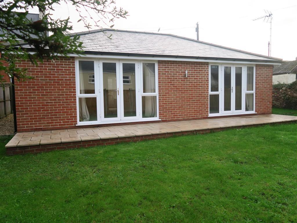 House in Wellington, Westford - View 5