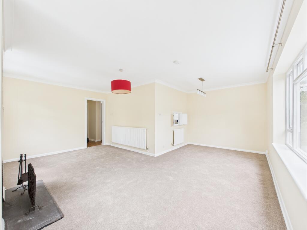 Apartment in Hemel Hempstead - View 4