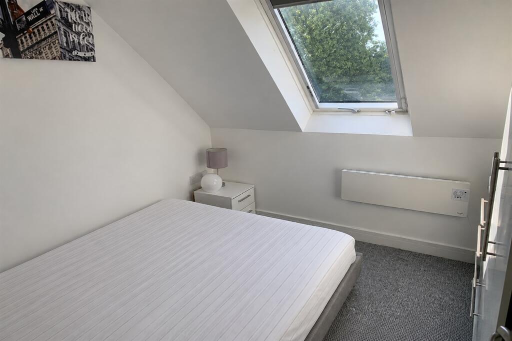 Apartment in Nottingham - View 5
