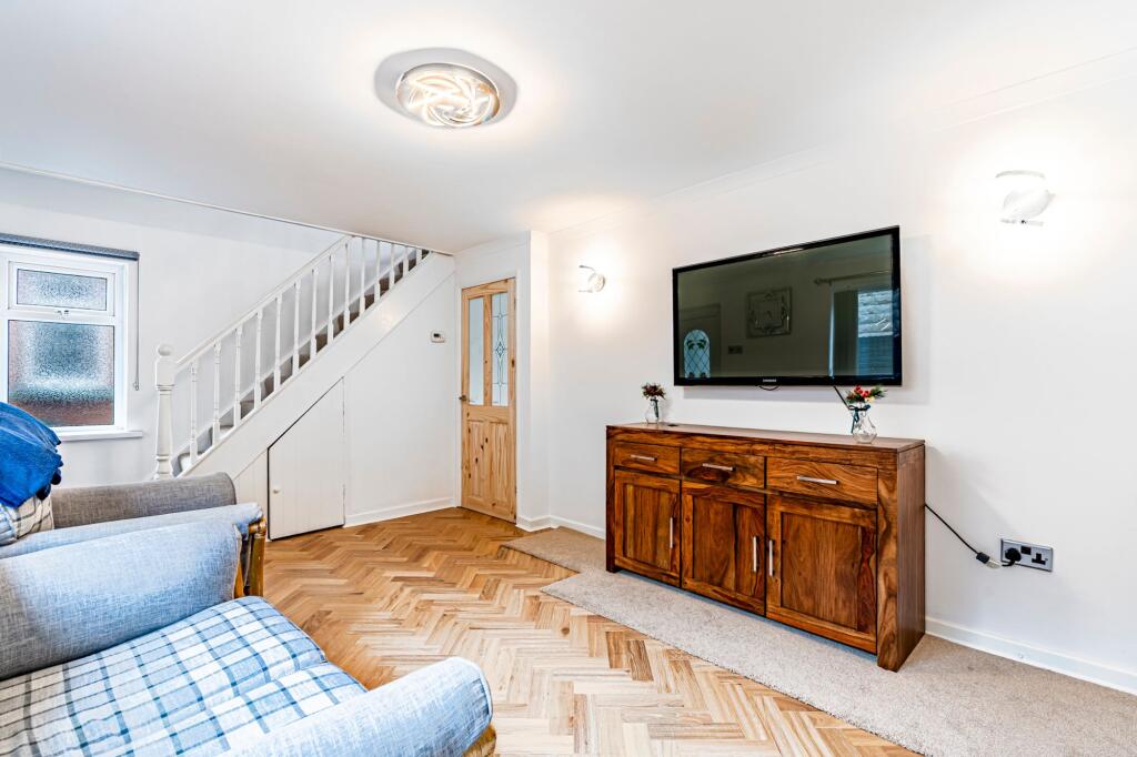 House in Pontypridd, Rhondda Cynon Taf - View 5