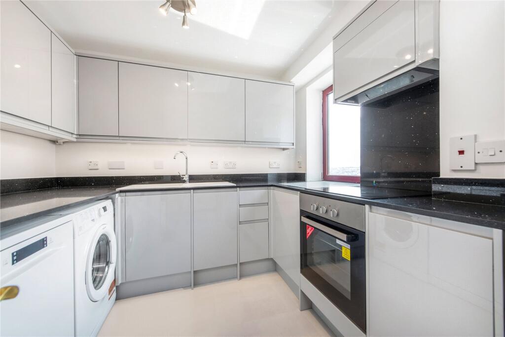 Apartment in London - View 2