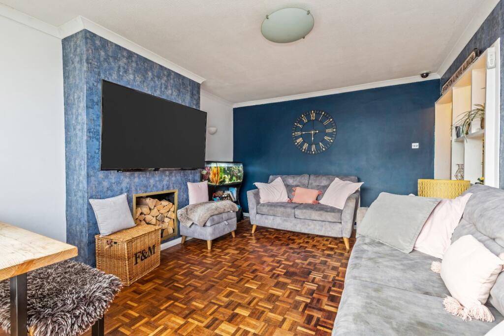 Marjoram Place, Shoreham-By-Sea, West Sussex, BN43 6HZ photo 2