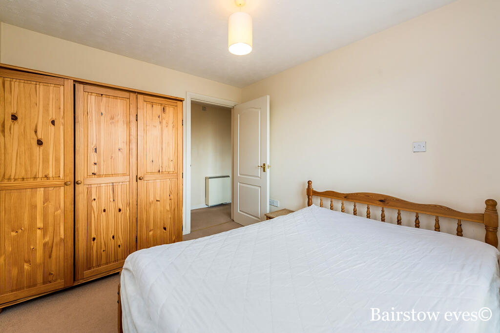 Apartment in South Ockendon, South Stifford - View 5