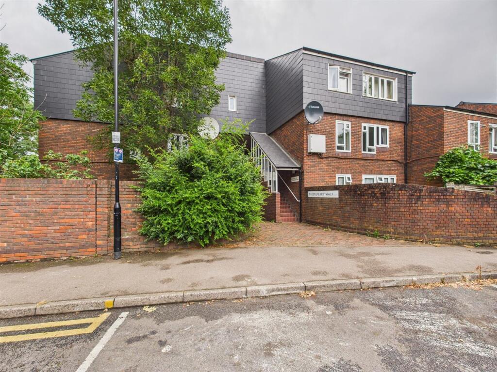 Main image of property: Queensferry Walk, London