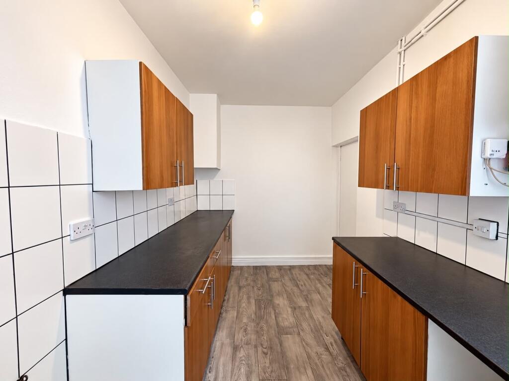 House in Hull - View 5