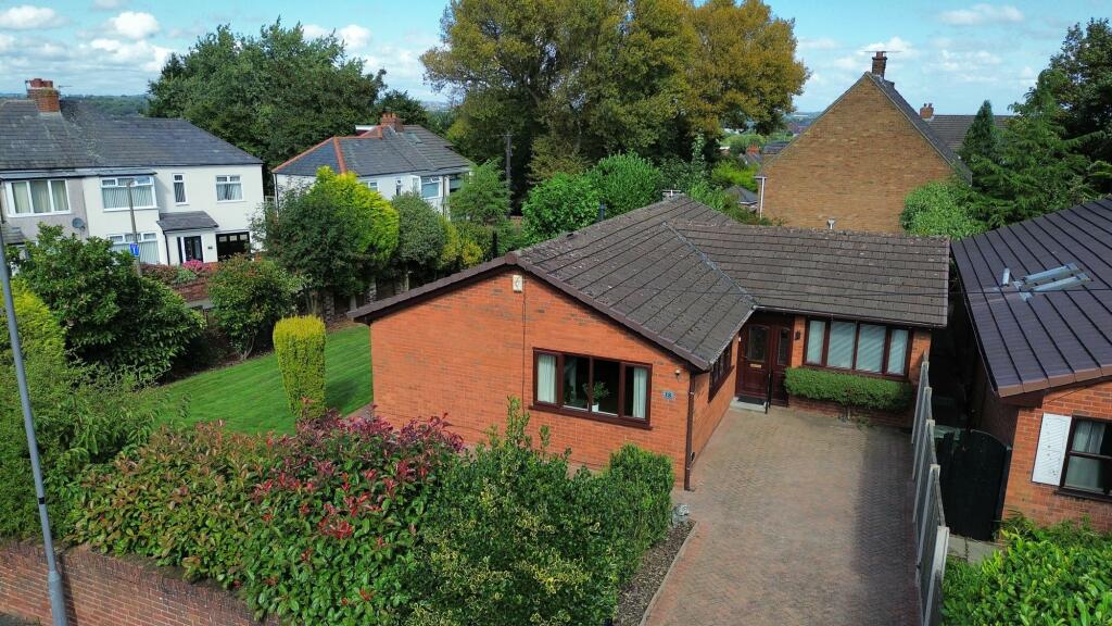 3-bed detached on West Park Road, St. Helens, WA10, £300,000