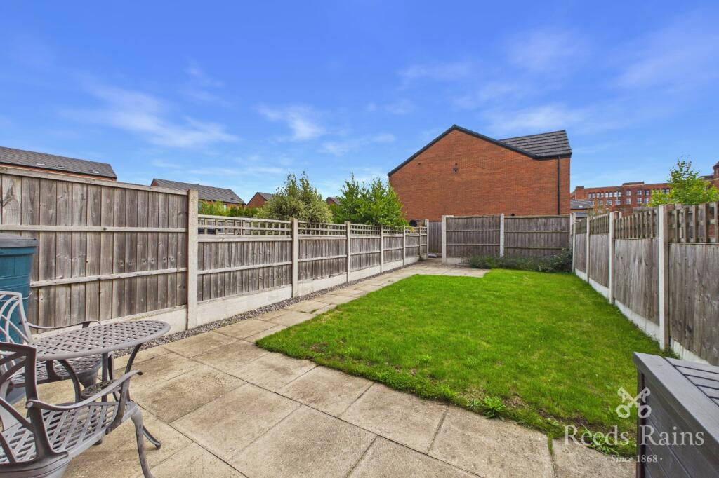 House in Manchester, Greater Manchester - View 4
