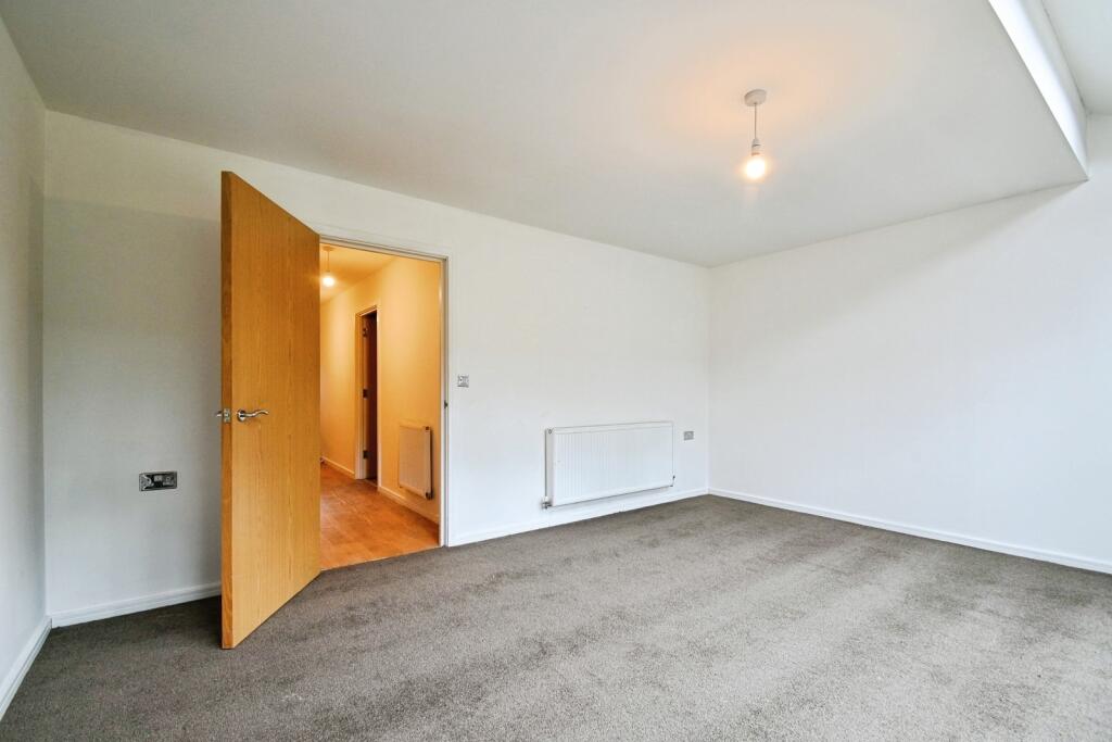 Whitsun Avenue, Salford, Greater Manchester, M7 photo 4