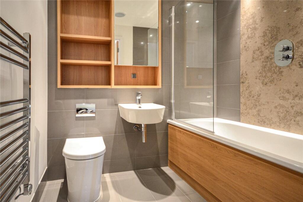 Apartment in Cambridge - View 4