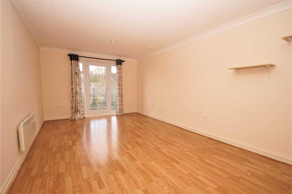 Apartment in Stevenage - More