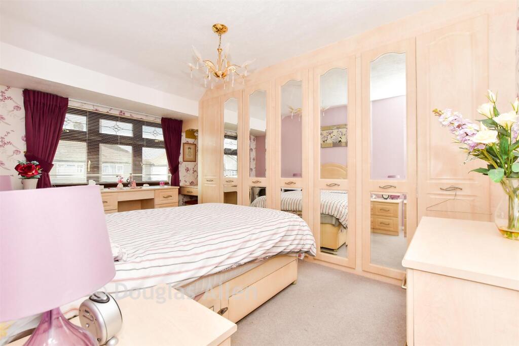Coniston Way, Hornchurch, Essex photo 2