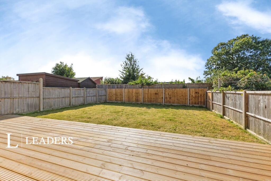 Swanbourne Road, Wick, Littlehampton photo 5
