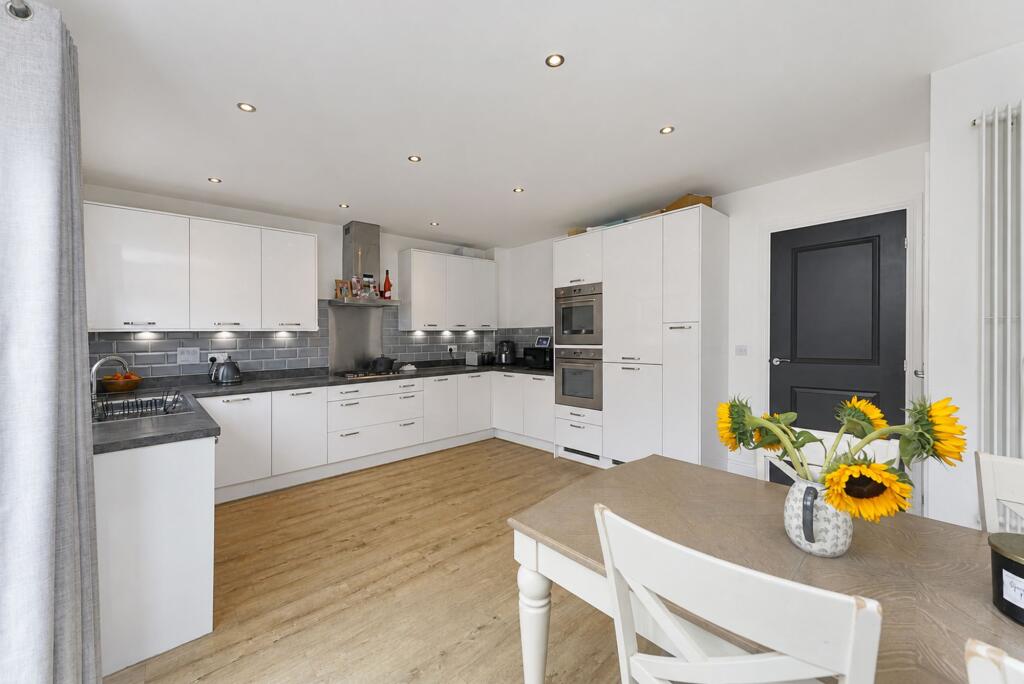 House in Luton - More