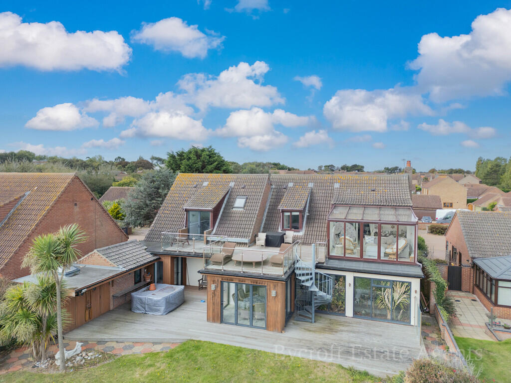 4-bed detached on Sea View Rise, Hopton, Great Yarmouth, £725,000