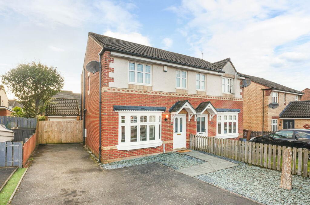 3-bed semi-detached on 13, Lochwood Close, Kilwinning, KA13, £175,000