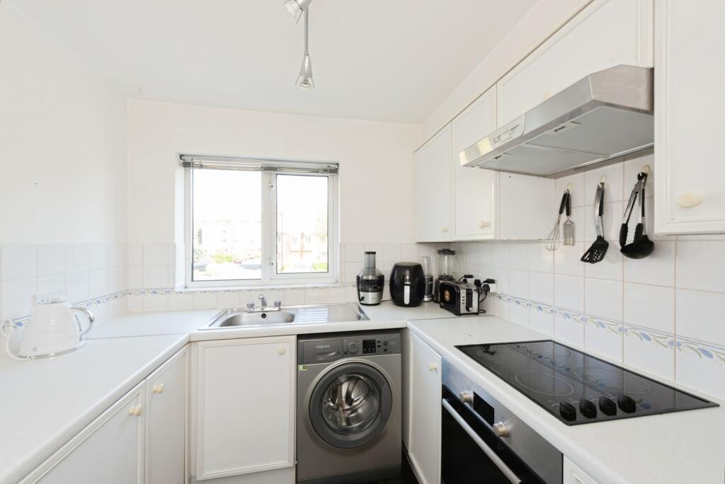 Varsity Drive, Twickenham, TW1 - View 3