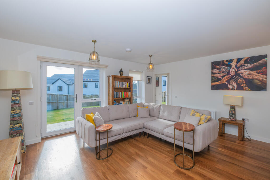 Elm Drive, Blairgowrie, PH10 6 photo 3