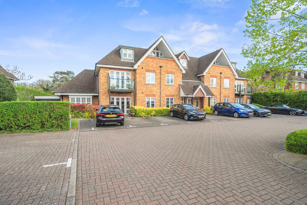 Main image of property: Shoppenhangers Road, Maidenhead