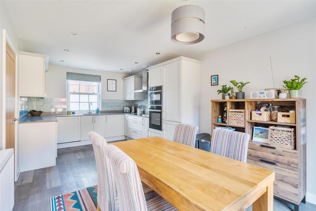 House in Bath - View 4