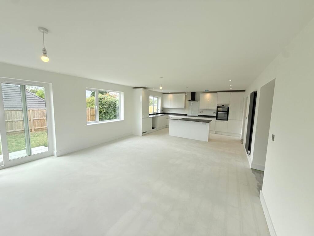 House in Taunton, Galmington - View 2