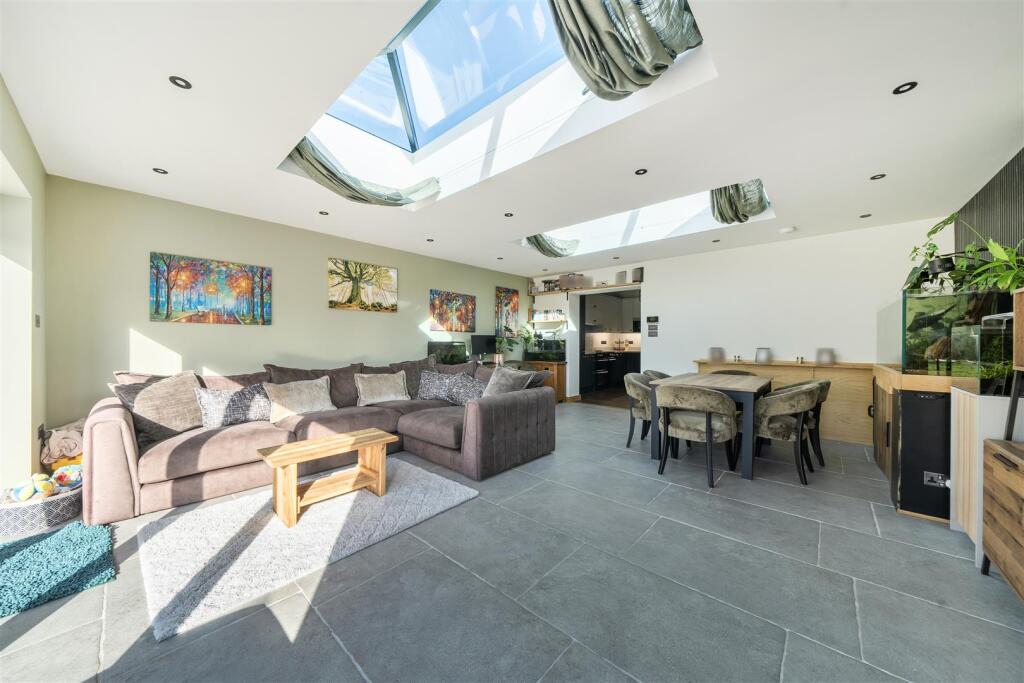 House in Dorchester - View 4