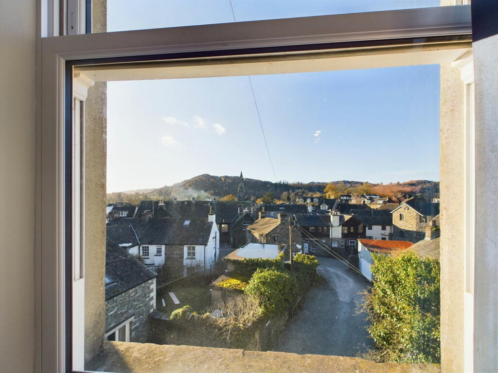 Blencathra, Flat 2 St Mary's Lane, Ambleside LA22 9DG photo 2