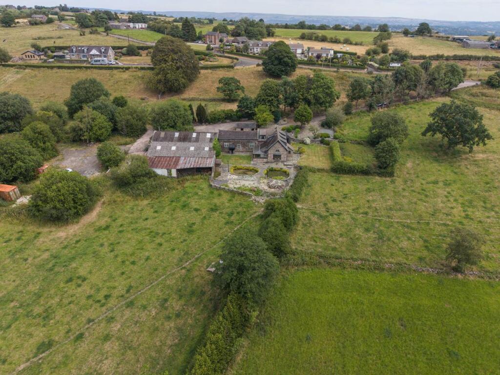 House in Stoke-on-Trent - View 5