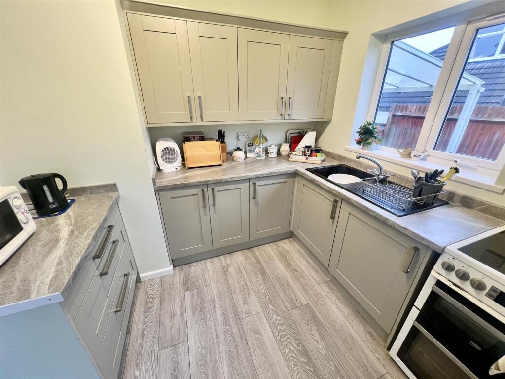 Coton Grove, Shirley, Solihull photo 2