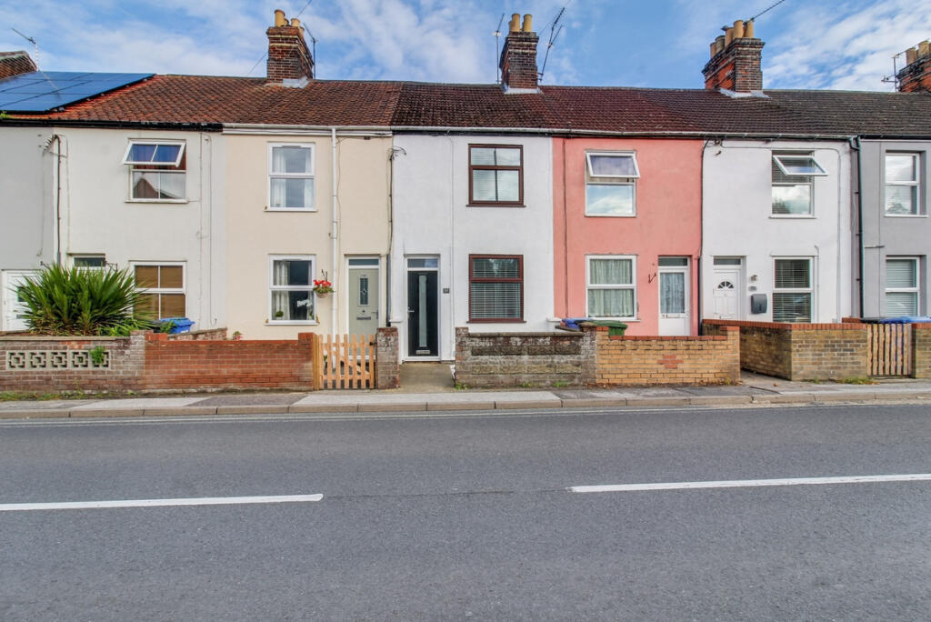 Main image of property: Oulton Street, Lowestoft, NR32 3