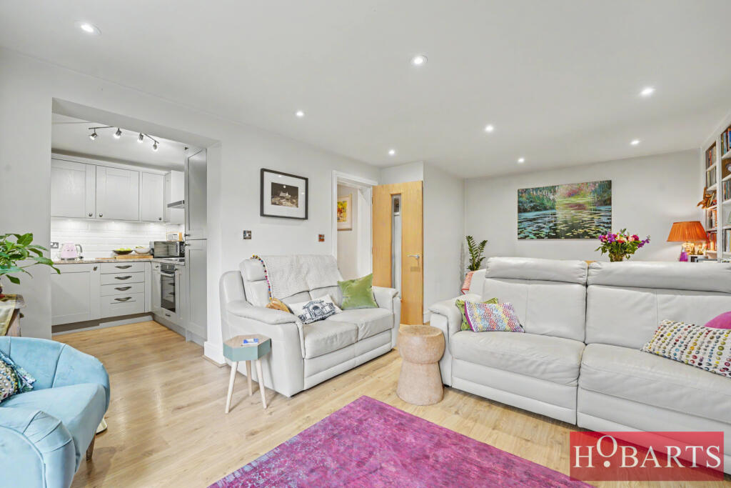 Apartment in London - View 5
