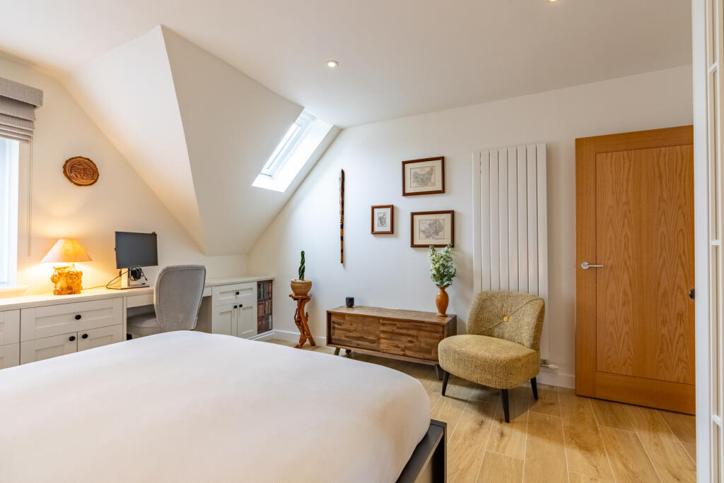 Additional image 12 of Gibbs Close, Harpenden, Hertfordshire, AL5