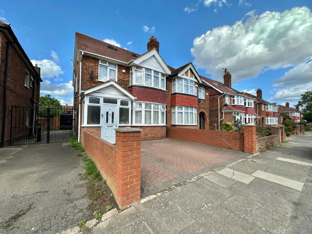 Main image of property: Stirling Road, Hayes