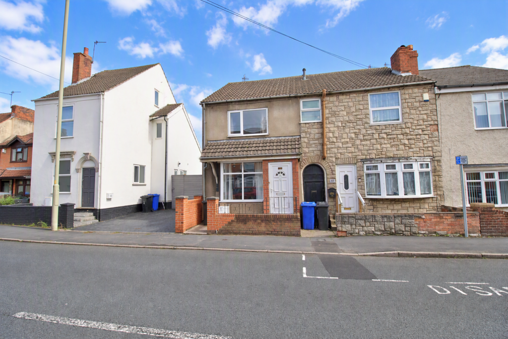 2-bed terraced on Commonside, Brierley Hill, DY5, £165,000